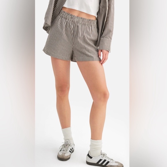 TWO Mate the Label Organic Cotton Poplin Shorts - Picture 5 of 6